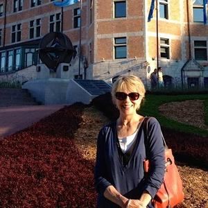 Meet your Posher, Liz